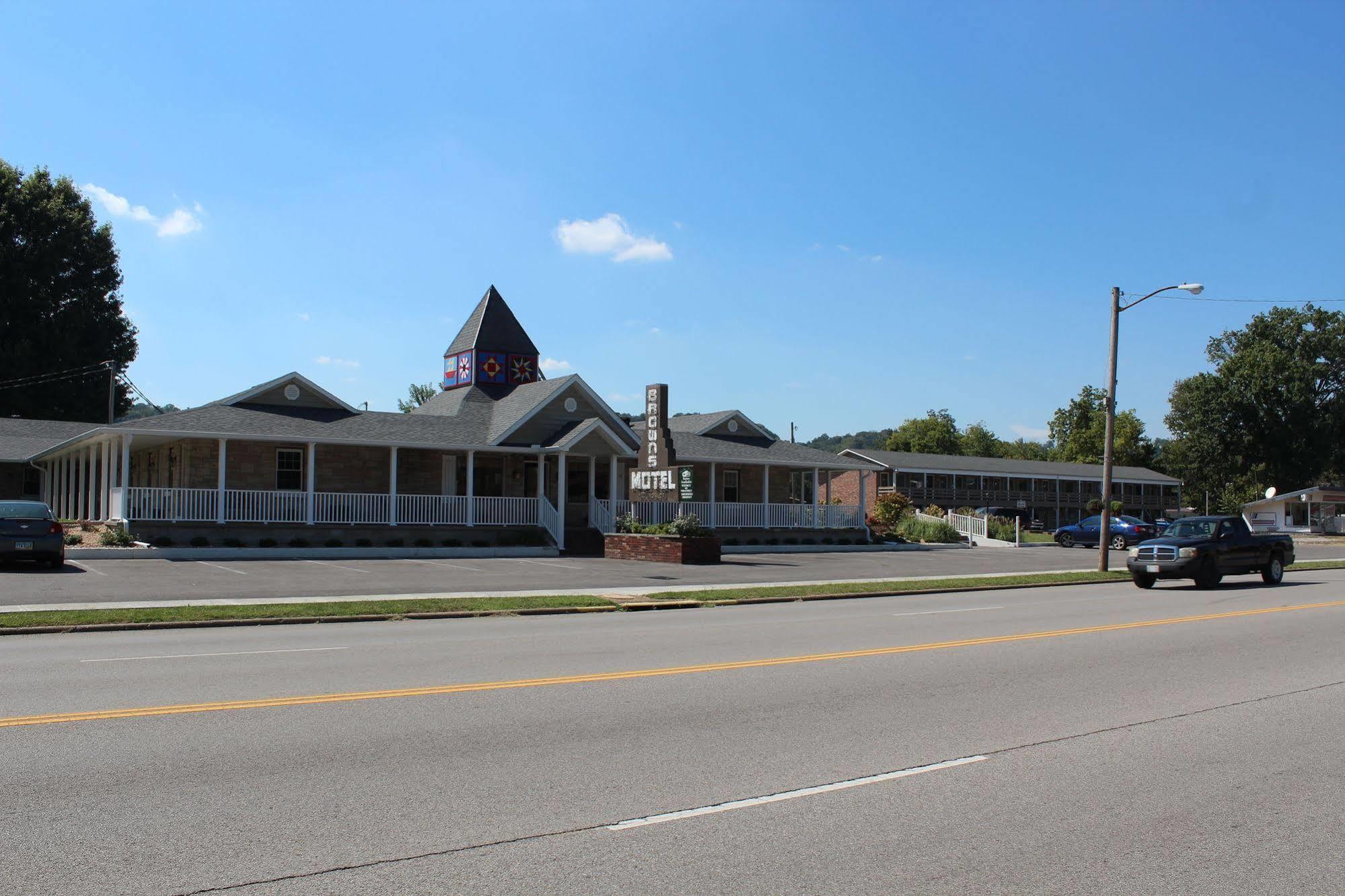 Brown'S Motel Aberdeen Bagian luar foto
