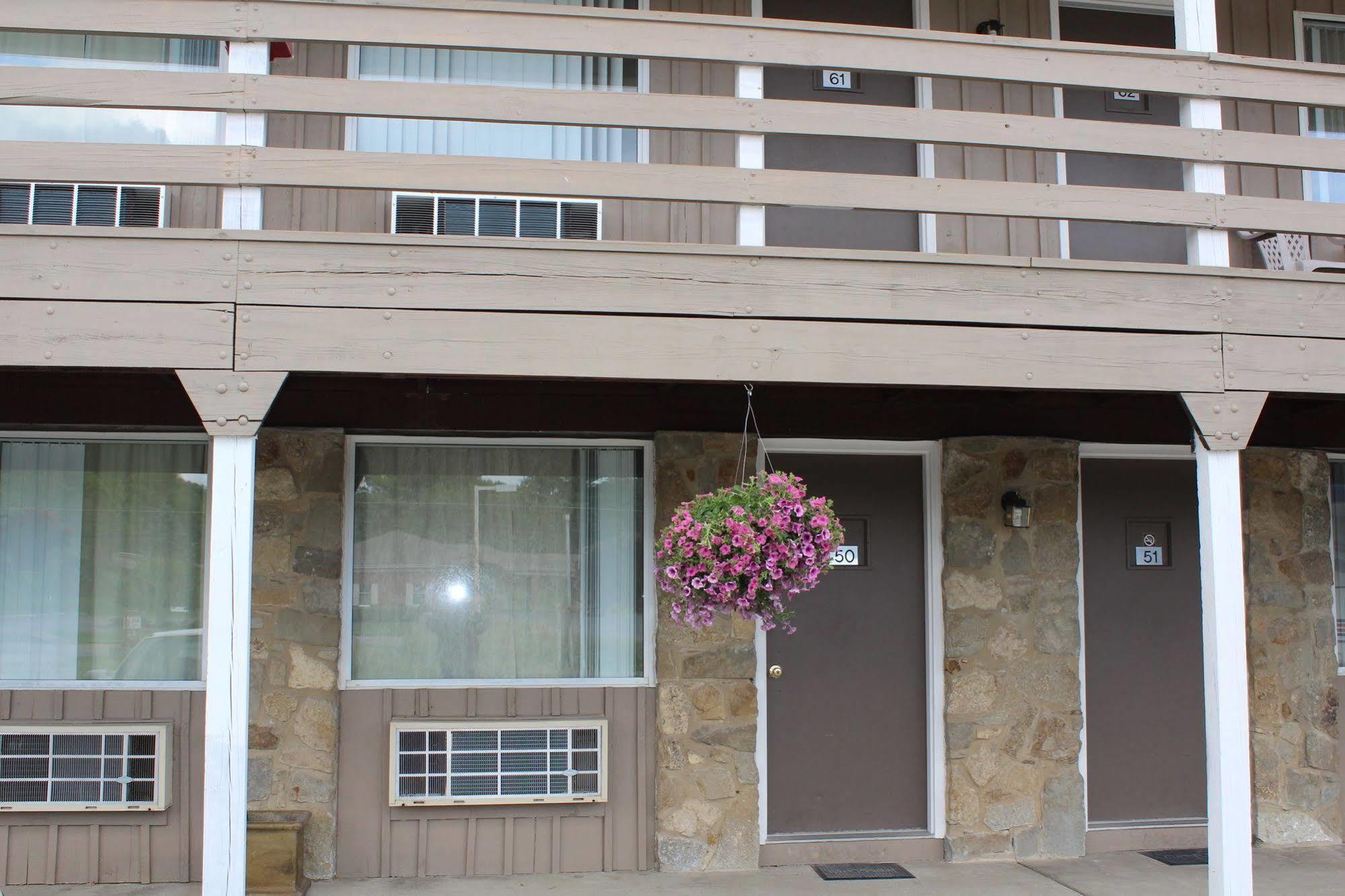 Brown'S Motel Aberdeen Bagian luar foto