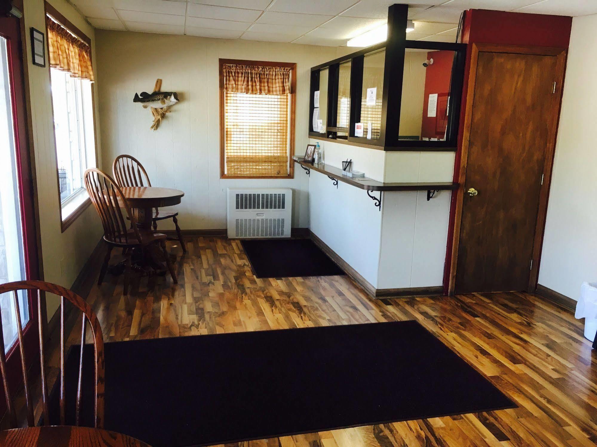 Brown'S Motel Aberdeen Bagian luar foto
